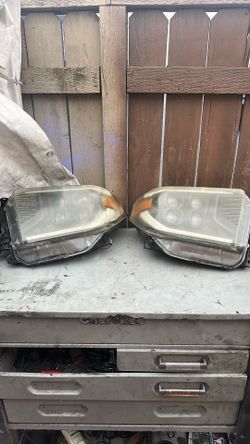 Toyota tundra headlights