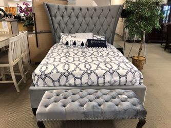 BRAND NEW QUEEN SIZE BED FRAME