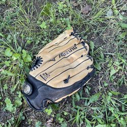 Mizuno GPP 1152 Size 11.5" LHT Used Baseball Glove