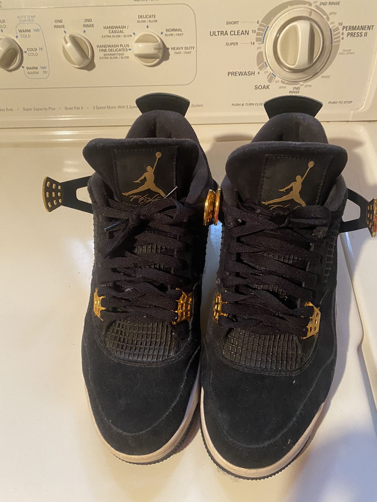 Jordan 4s Royalty