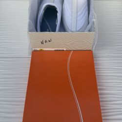 NEW Boxed Easy Spirit Traveltime Clogs Slip On White 8.5M