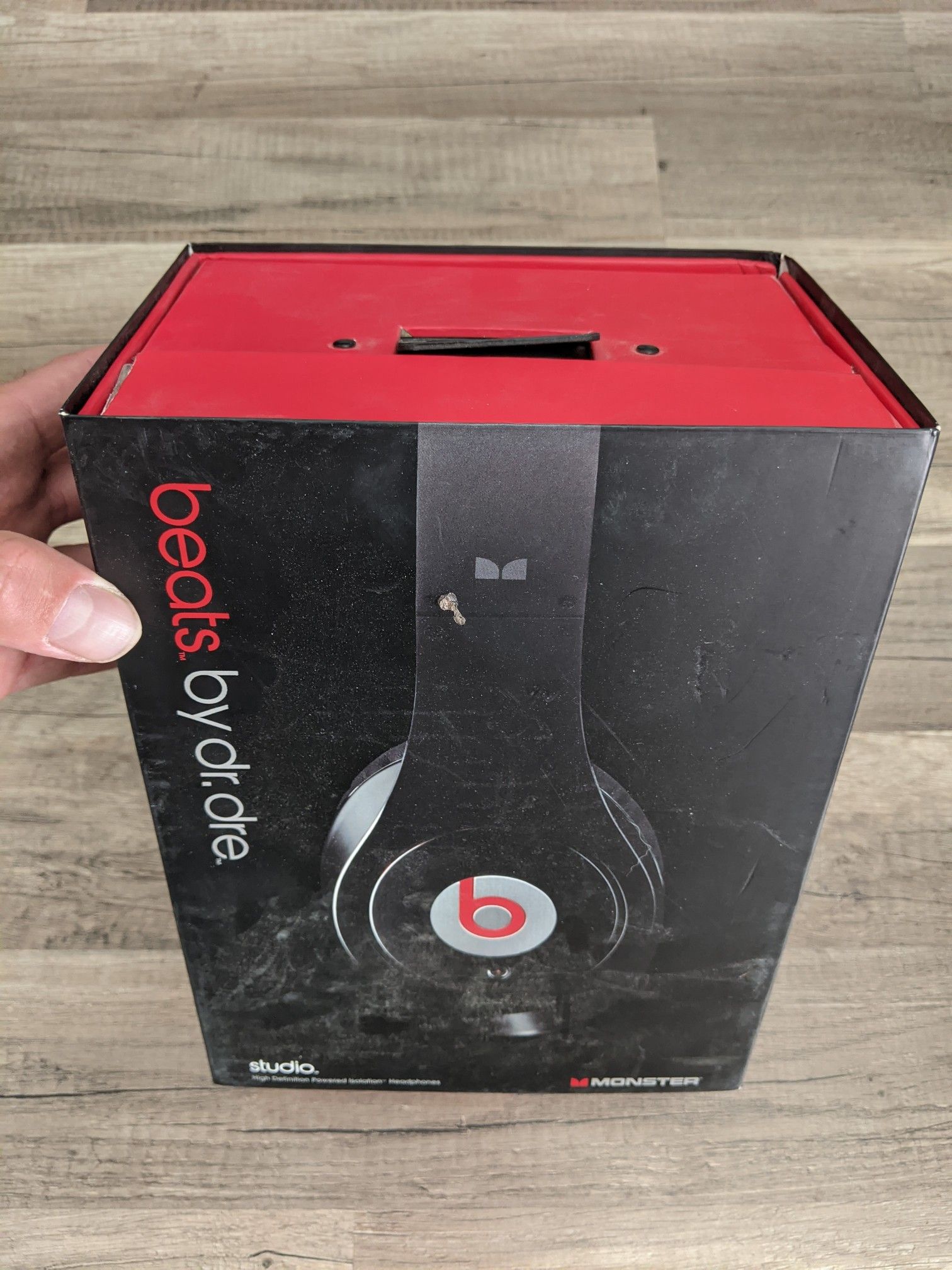 Beats by Dre Studio (first gen)