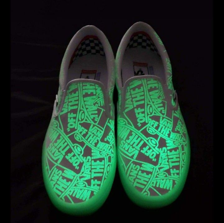 New Glow In The Dark Vans Size10