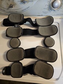KNEE BRACE 