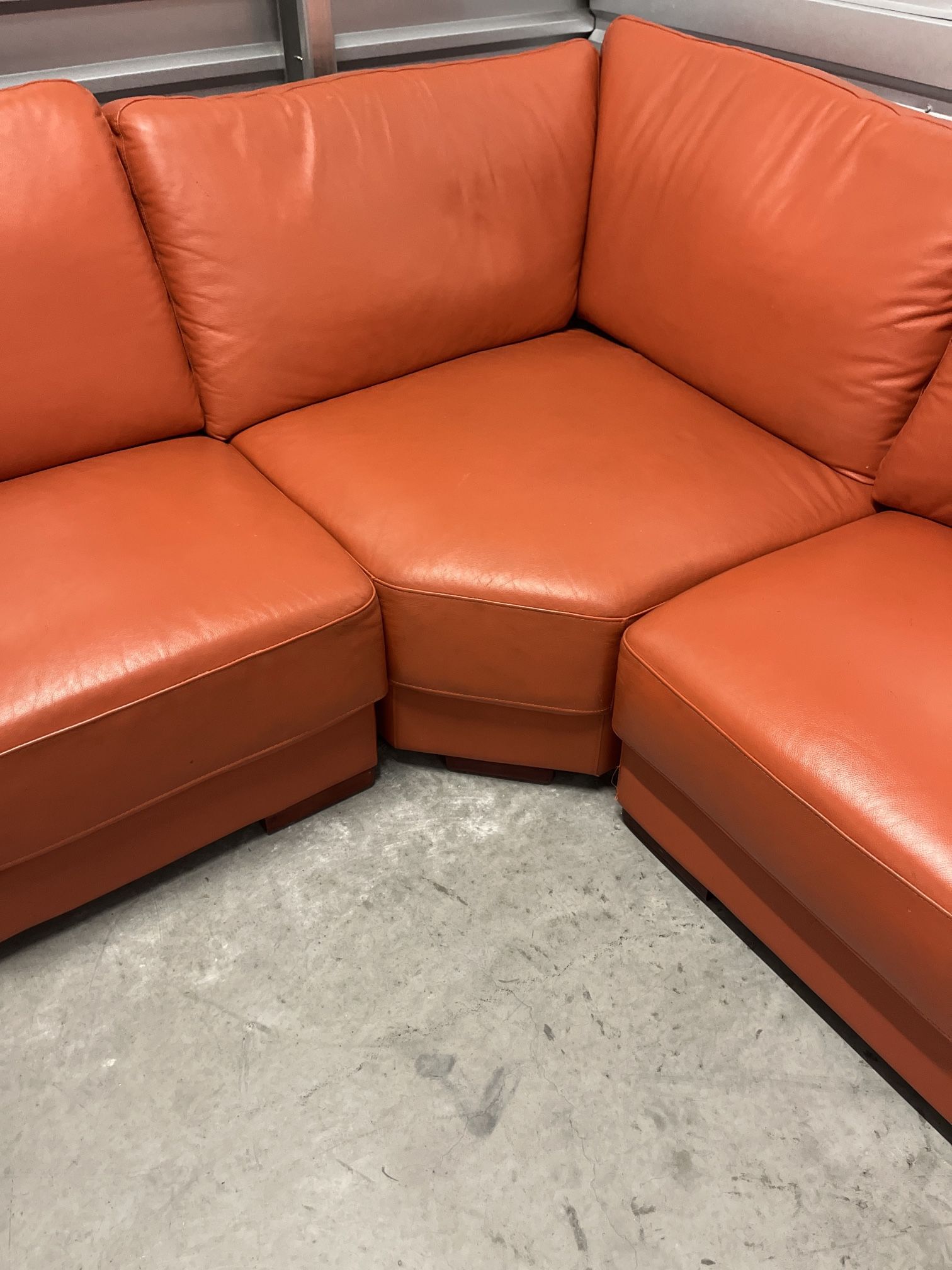 Beautiful Elegant Upscale Luxury Italian Leather Sectional Sofa