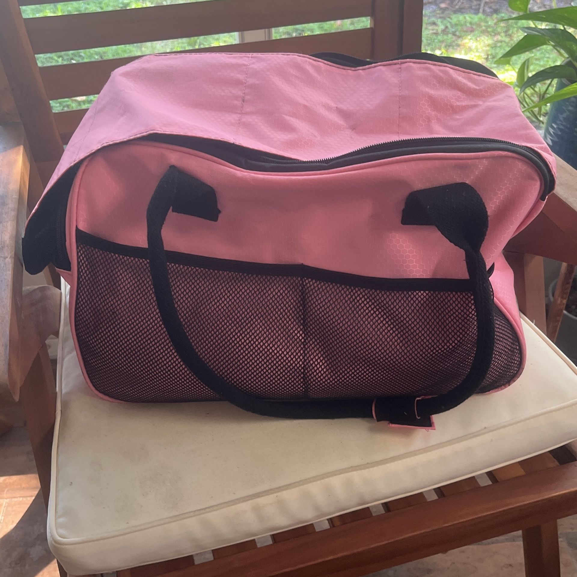 Dog carrier bag