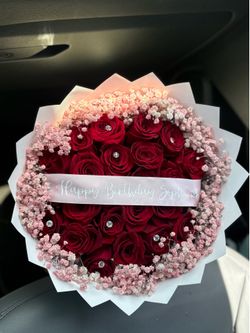 Ramo buchon roses flower bouquet