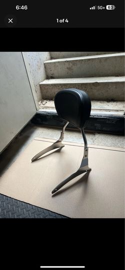 Cobra Short Round Sissy Bar w/Pad for Kawasaki Vulcan Motorcycles