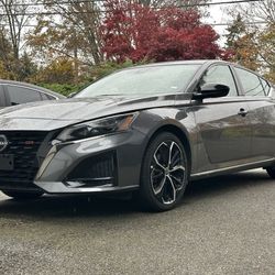 Nissan Altima SR. 2024, 2.5L, 6080 mileage 