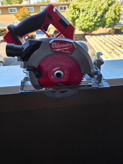 Milwaukee 2834-20 Circular Saw