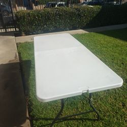 Folding Table 