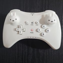 Wii U Pro Controller