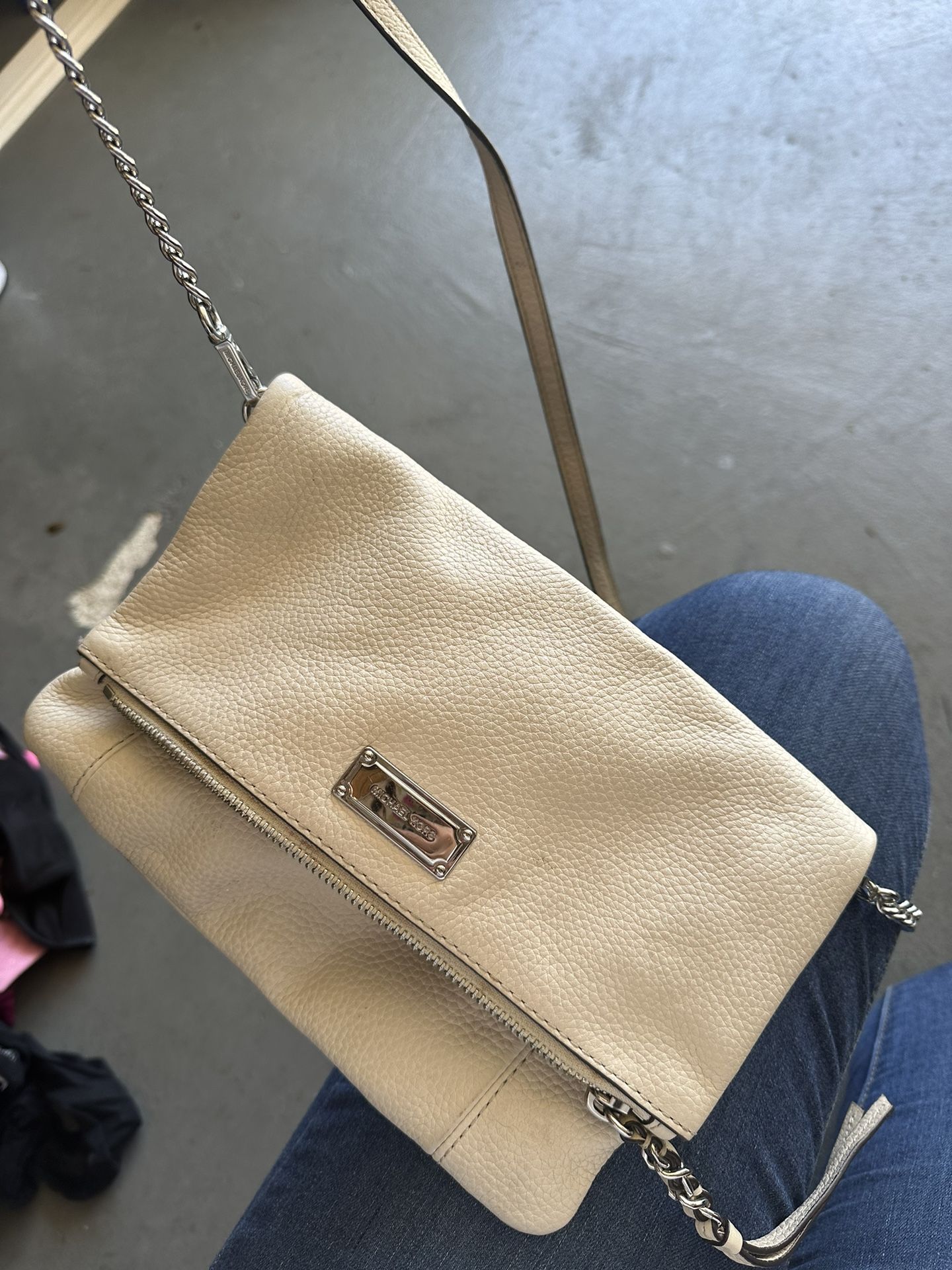 White Michael Kors Purse 