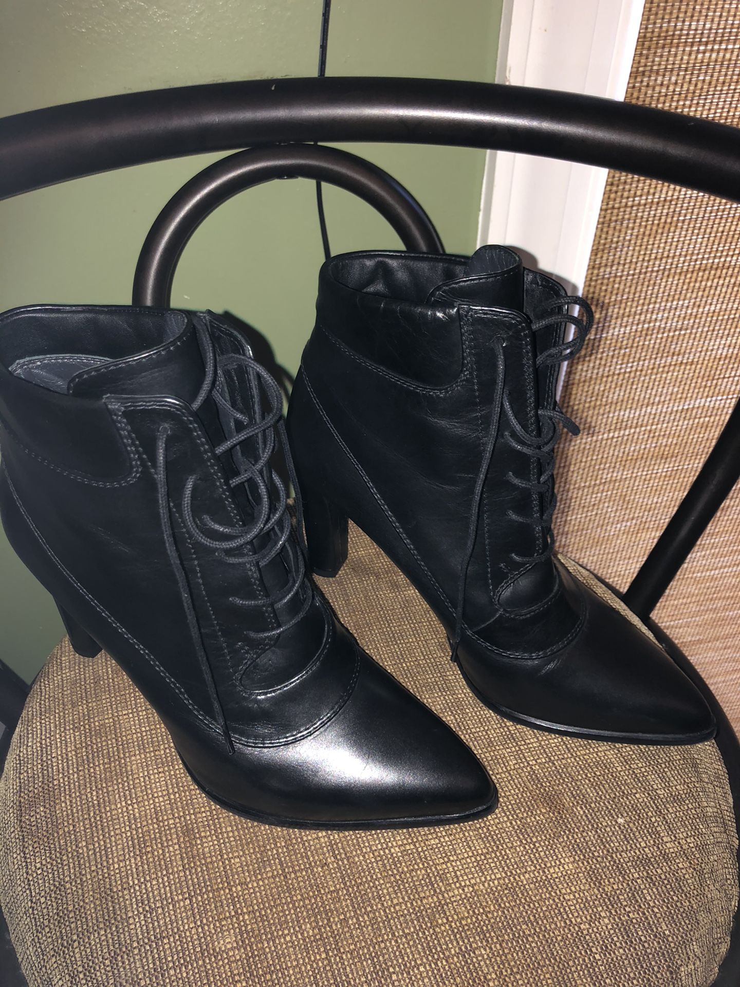 6.5 New Stuart Weitzman Black Leather Tie up bootie.