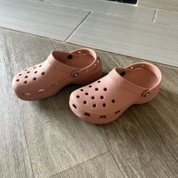 Platform crocs