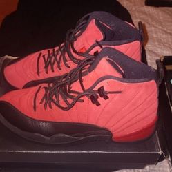 JORDAN RETRO SIZE 9.5 MENS