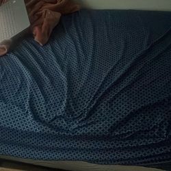 Twin bed mattress and box