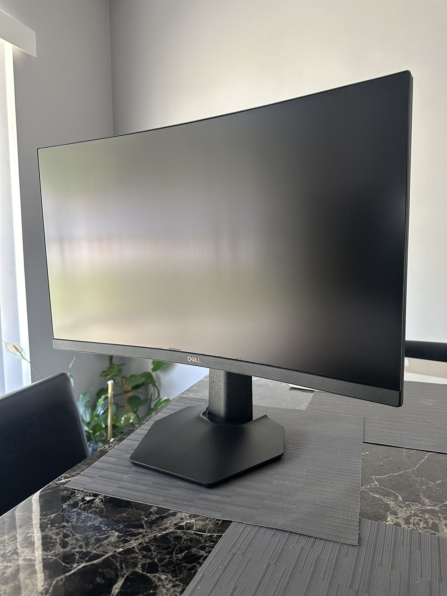 24 Inch Curved Dell Monitor