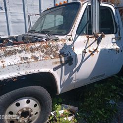 1985 Chevy C30 Single Cab Dually  For Parts 