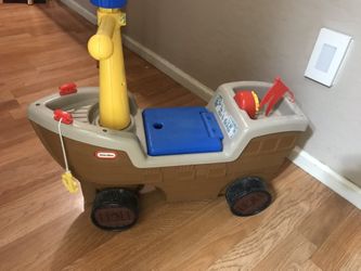 Little Tikes Ride on Ship