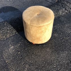 16x16x17”h Good condition ottoman