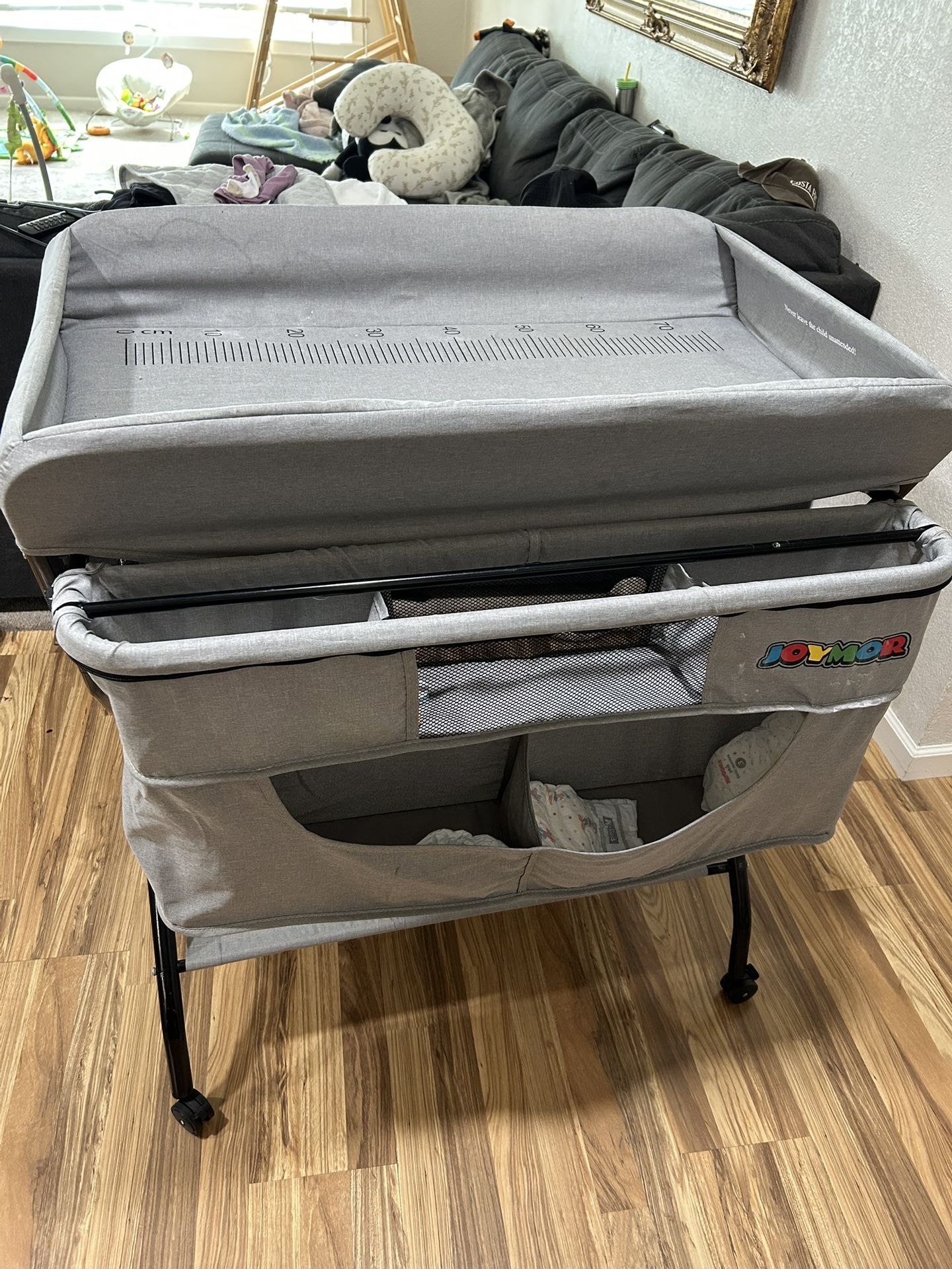 Free Changing Table