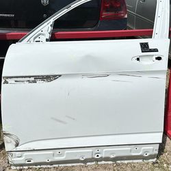 VOLKSWAGEN ATLAS DOOR LEFT FRONT 2018 2019 2020 2021 2022 2023  OEM