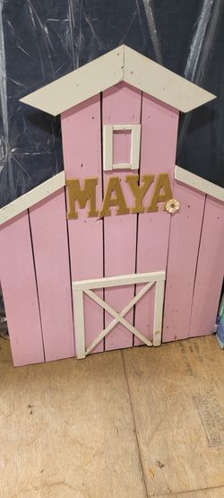 Baby Barn Decorations