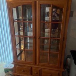 China Cabinet Oak Finish