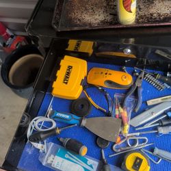 Rolling Kobalt Tool Box With Assorted Tools 