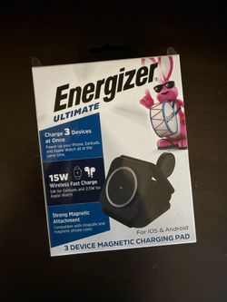 New Energizer Ultimate 3-in-1 Magnetic Wireless Charging Pad