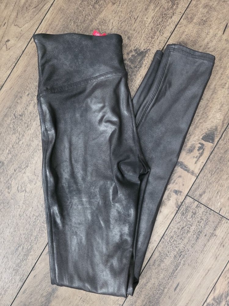 SPANX Shiny Black Leggings Sz Small