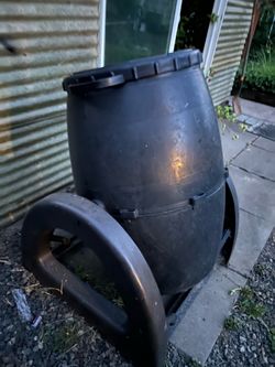 Compost bin