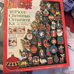 Makit & Bakit 40 piece Christmas Ornament Kit