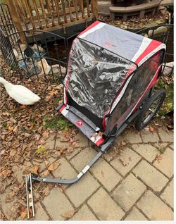 Schwinn Bicycle Trailer with Weather Shield