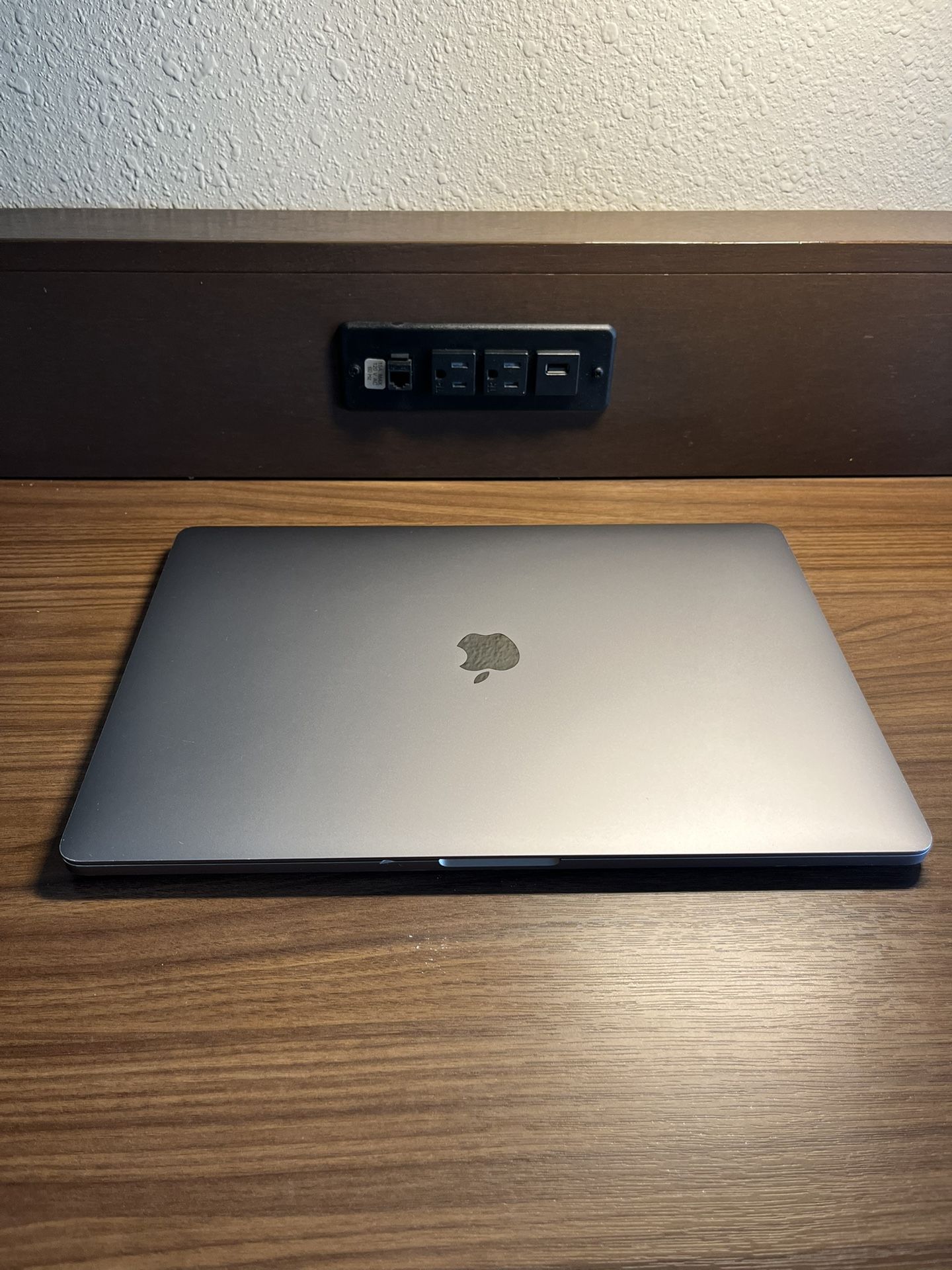 16 Inch Apple MacBook Pro with Touch Bar