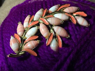 Vintage brooch/pin