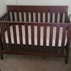 Crib With Matress 60