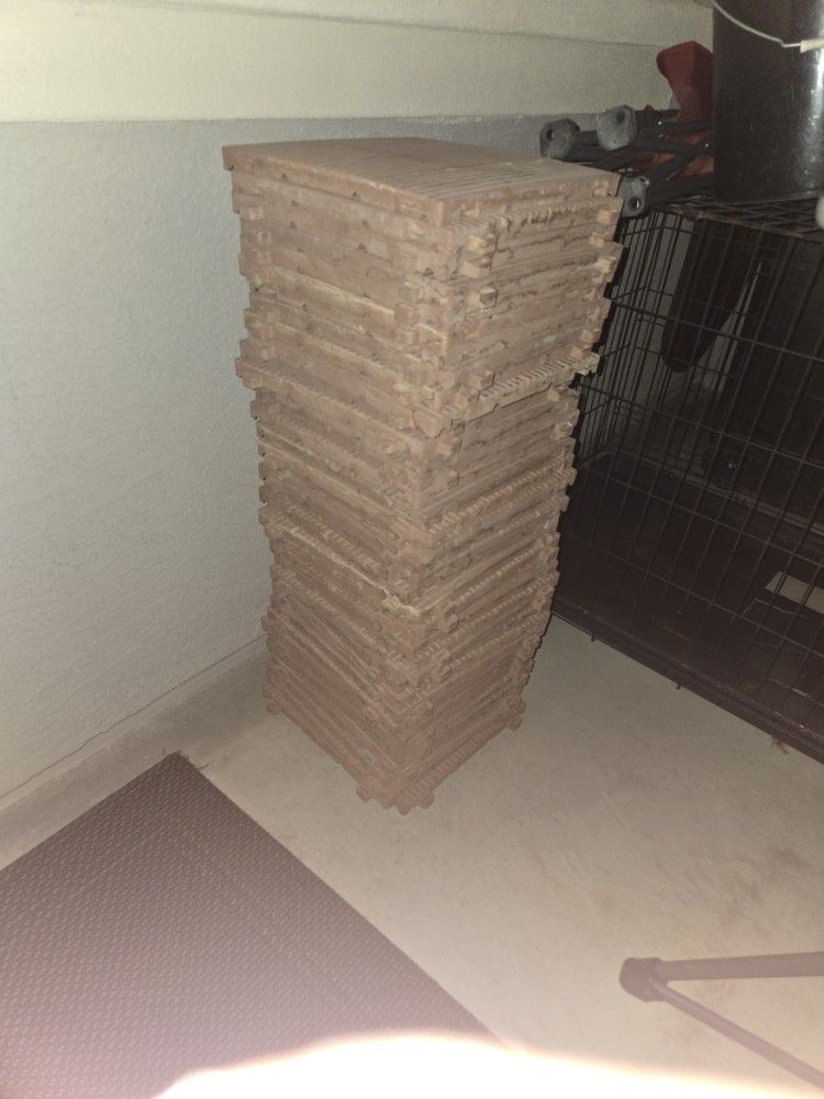 Patio, Porch Interlocking Deck Tiles