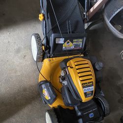 Cub Cadet SC 300 21 Inch Self Propelled Lawn Mower 