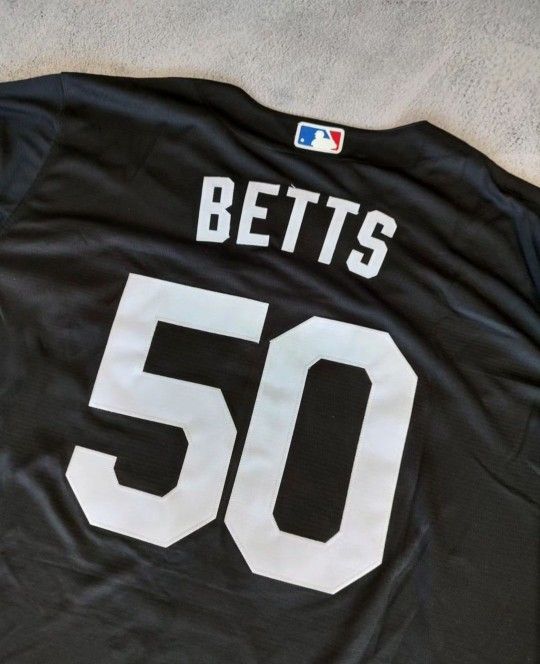 Betts Black Dodgers Jersey for Sale in Los Angeles, CA - OfferUp