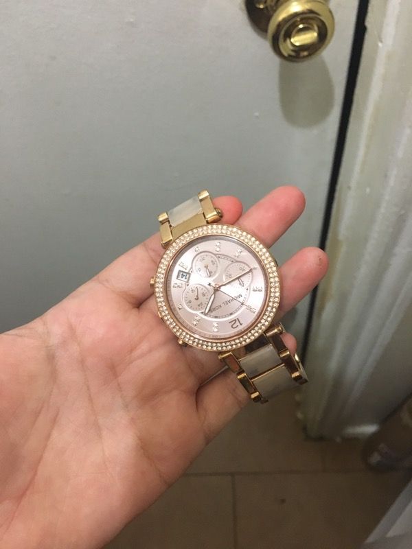 mk watch