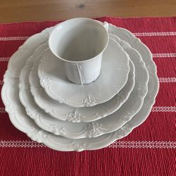 Tirschenreuth Baronese White fine German China.