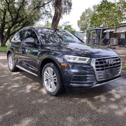2019 AUDI Q5