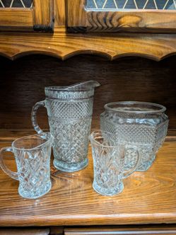 Decorative glass set