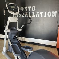 PRECOR 833 Commercial Elliptical CLUB Quaity With Warranty And Free Delivery 