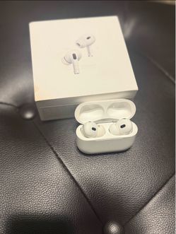 Apple AirPods Pro2  with Charging Case