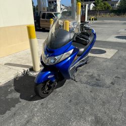 Suzuki Burgman Scooter