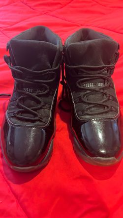 Air Jordan 11 Retro Black Sneakers