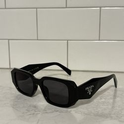 Prada Sunglasses Black 